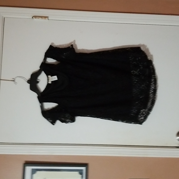 Brittney Black Tops - Brittany  Black  medium  top